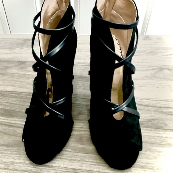 Open Toe Booties - Picture 3 of 8